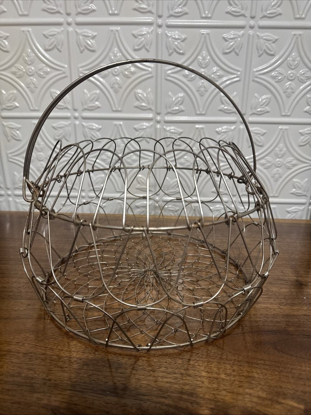 Vintage Style Wire Egg Basket Fruit Bowl Primitive Farmhouse Decor Metal Handle
